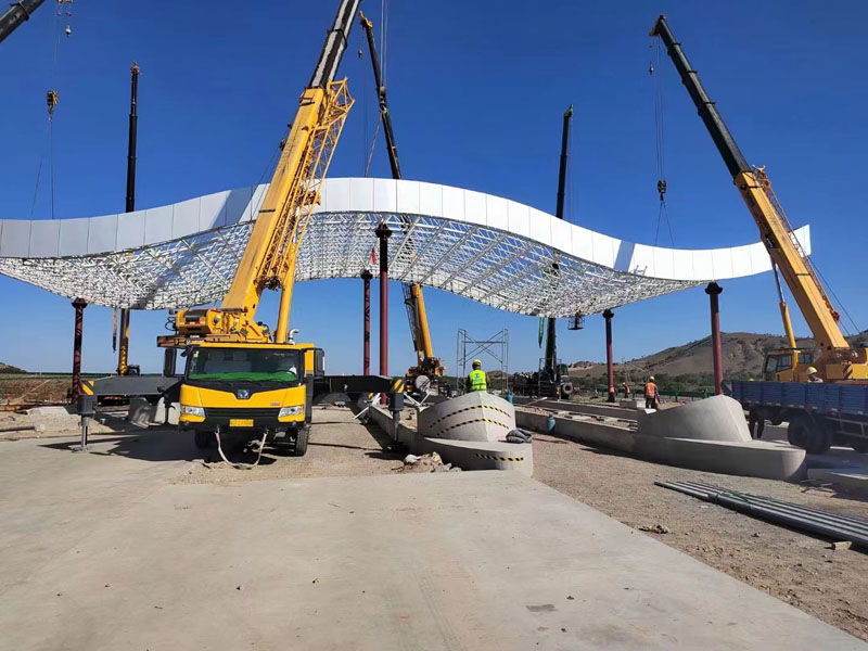 三聯(lián)鋼結(jié)構(gòu)內(nèi)蒙收費(fèi)站展示